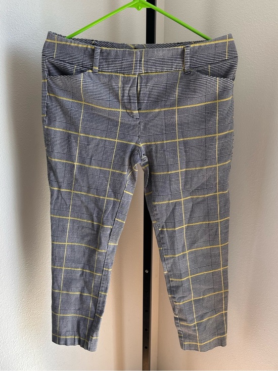 New York & Company Pants - New York and company size 6 stretch pants